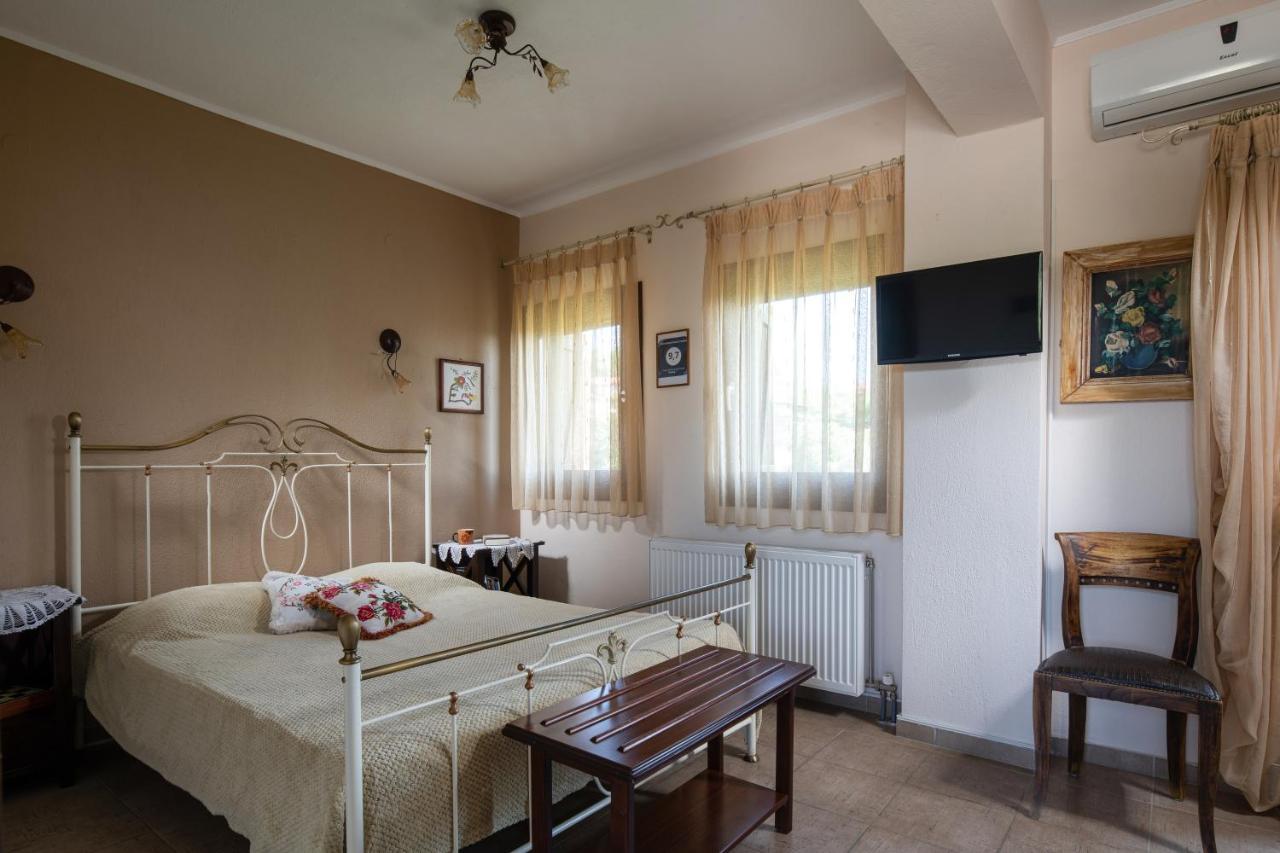Chorostasi Guest House Parthenon Bagian luar foto
